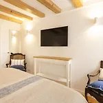 Cascais Petit Bijou By Cadenzalux